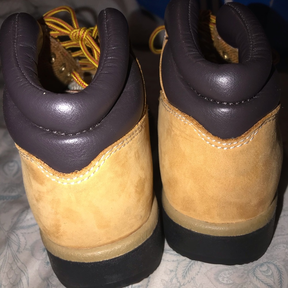 Timberlands - Picture 3 of 3